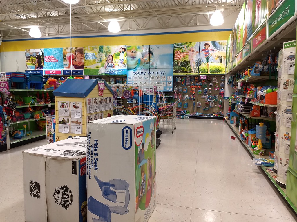 Toys R Us Fort Wayne IN gameking3 Flickr