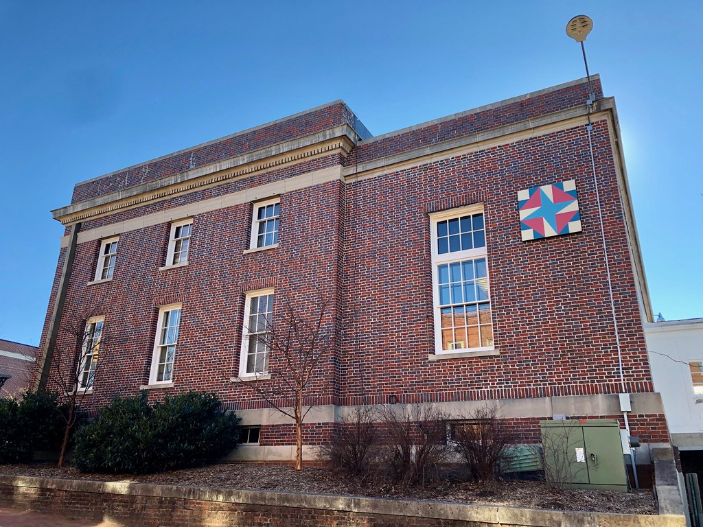 Old Post Office, Waynesville, NC Built in 1917, this Class… Flickr