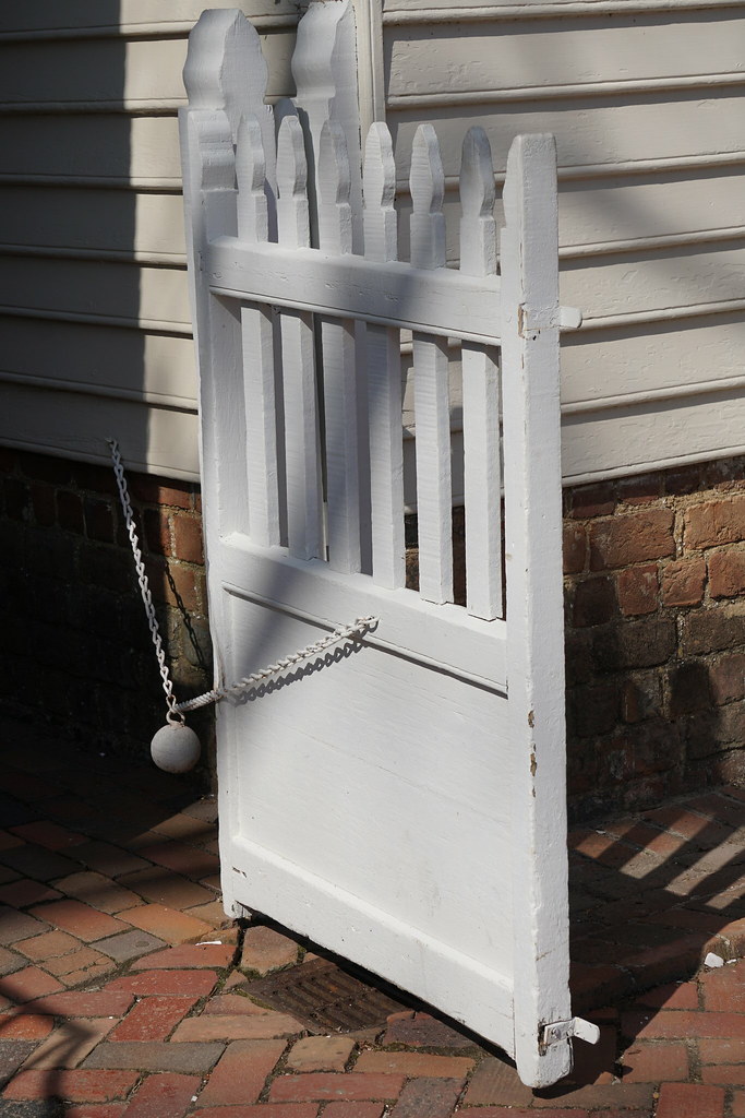 The cannonball gate closer was a simple, effective way to … Flickr