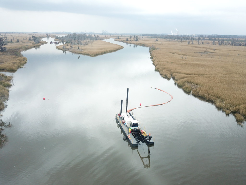 Dredge in the Middle River, March 20, 2019 DCIM\100MEDIA\D… Flickr