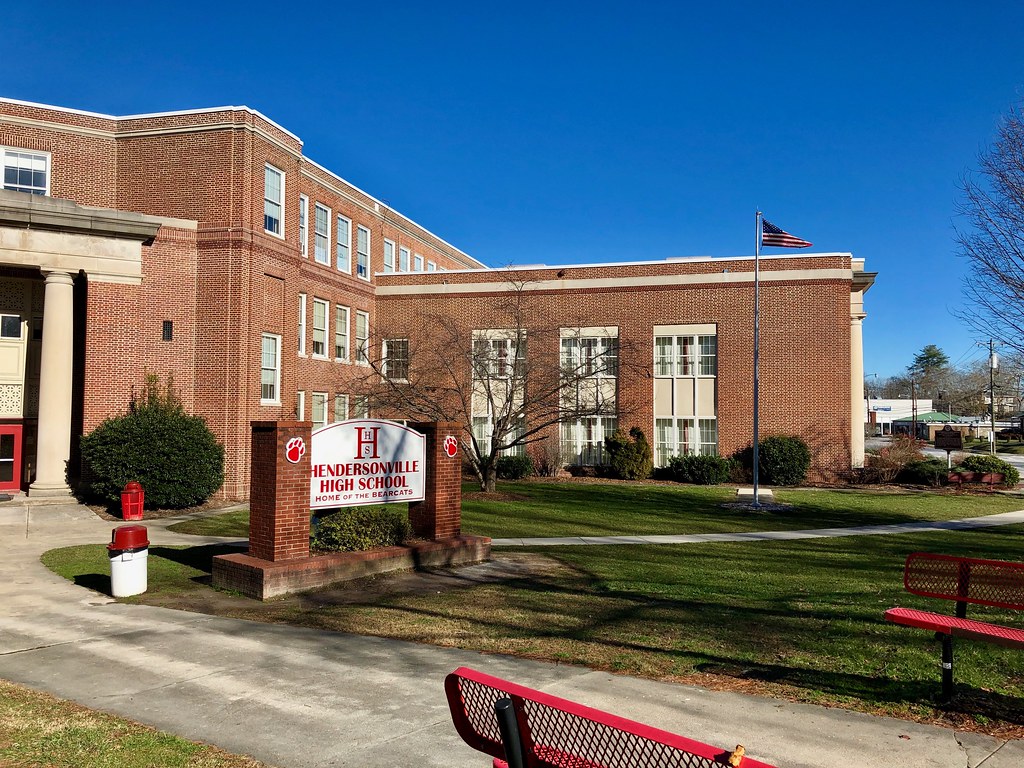 Hendersonville High School, Hendersonville, NC Warren LeMay Flickr