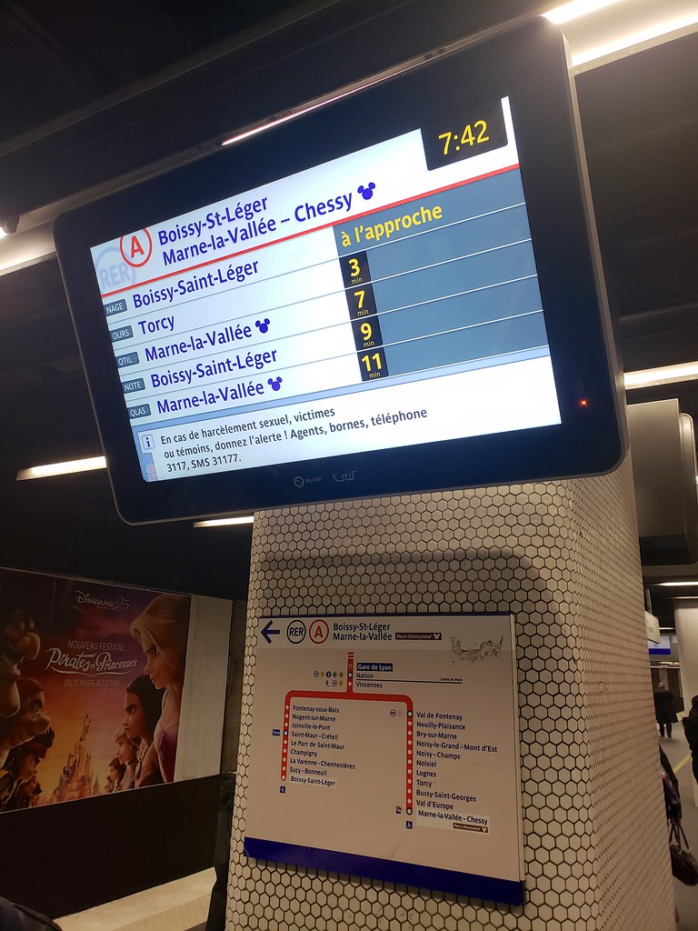 Trains From Gare de Lyon To Disneyland Paris a photo on Flickriver