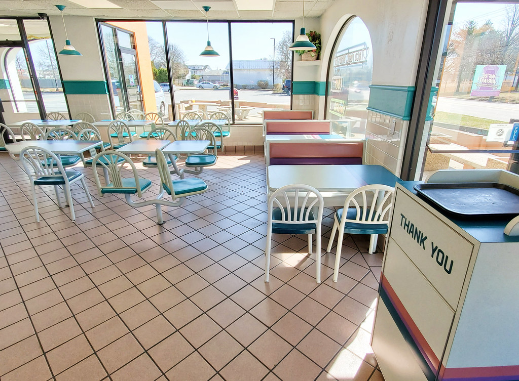 Taco Bell at 33 Alden Rd Fairhaven, MA A patently pastel… Flickr