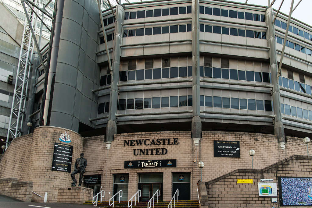 Newcastle St James' Park Barrack Road 2 Le Monde1 Flickr