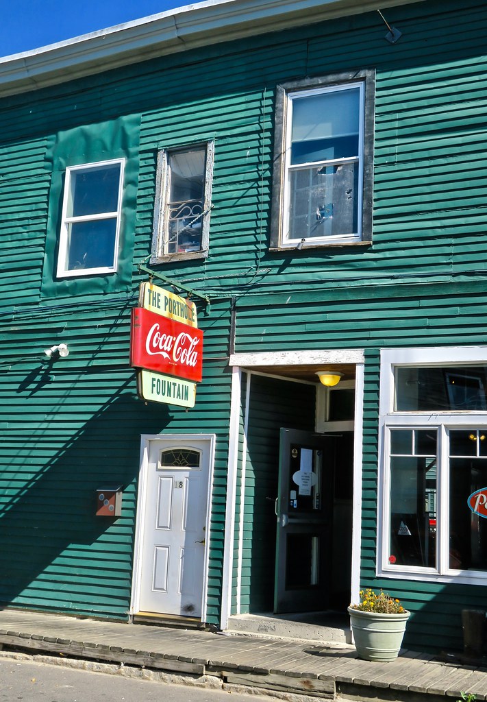 The Porthole, Portland, ME The Porthole Restaurant and Pub… Flickr