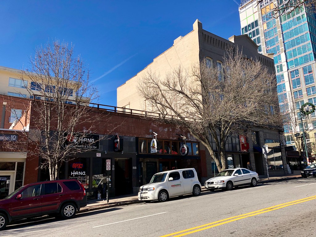 Biltmore Avenue, Asheville, NC Warren LeMay Flickr