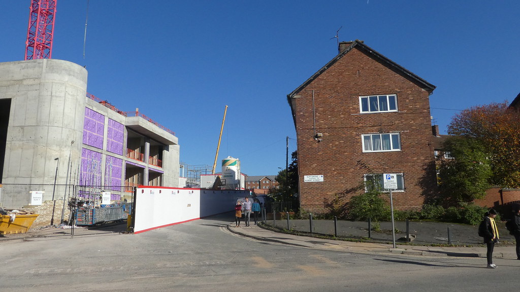 Smithdown Lane, Liverpool 7 Built as 'luxury flats' for fa… Flickr