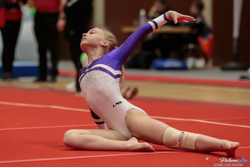 Christmas Gym Cup 2018 WAG (25) Gymnastics Pictures Luxembourg Flickr