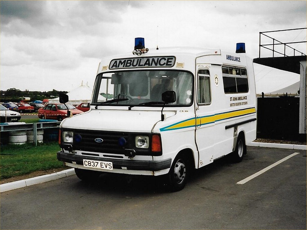 C837 EVS C837 EVS St John Ambulance (CB.108) Ford Tran… Flickr