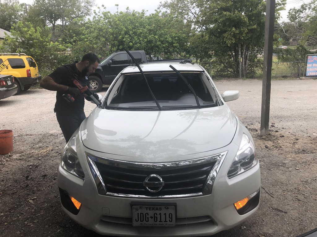 carwindshieldreplacementaustin EBONY GATES Flickr