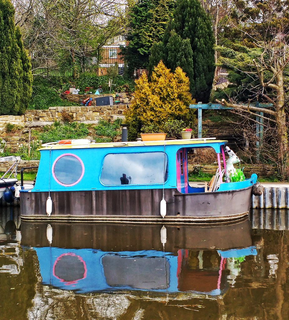 Leeds Liverpool Canal Walk Lovely 6 mile plus walk from Si… Flickr