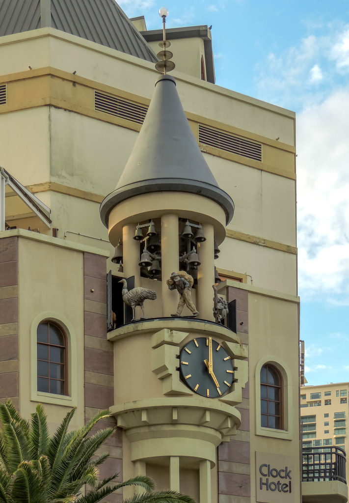 BRISBANE 2017 CLOCK HOTEL TOWER (1030 in series) Gold… Flickr