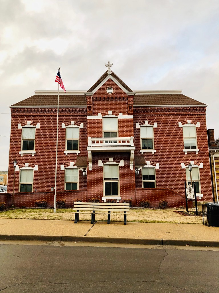 Sainte Genevieve County Courthouse in Sainte Genevieve, Mi… Flickr