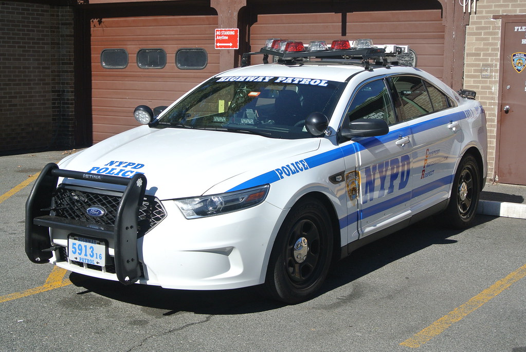 New York Police Department Highway Patrol Unit 5913 belon… Flickr