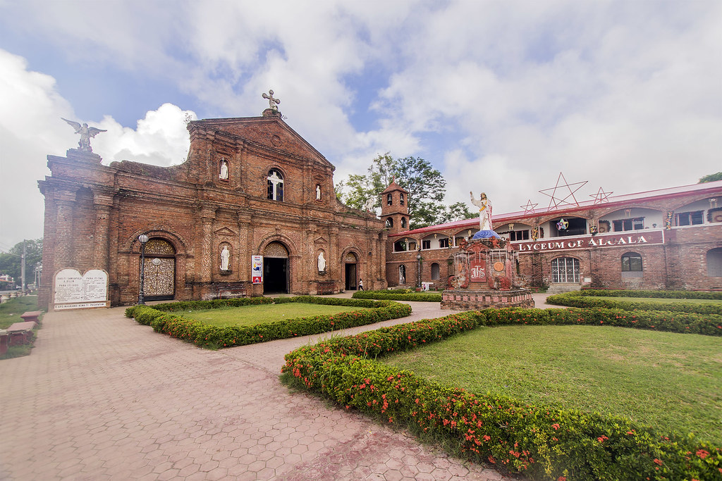 DSC00529 Saint Philomena Parish Church in Alcala Cagayan V… Flickr