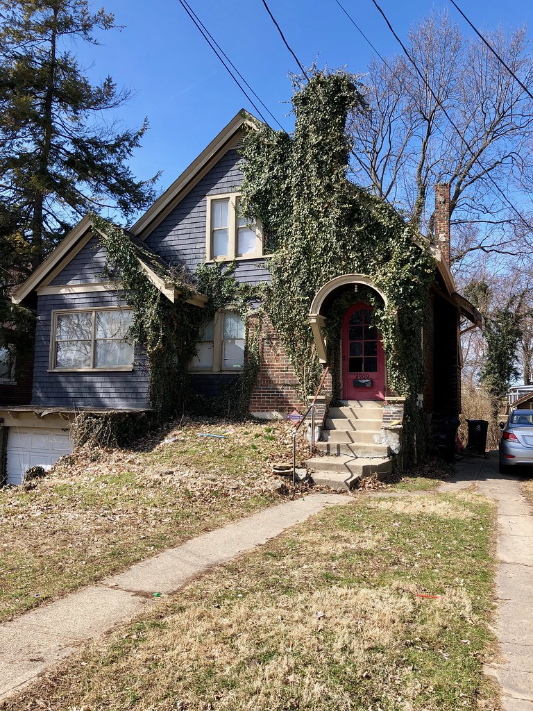 Corinth Avenue, Bond Hill, Cincinnati, OH Warren LeMay Flickr