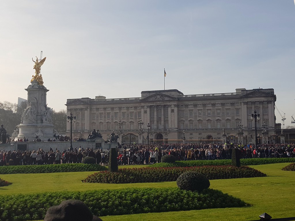Buckingham palace Neil Dickinson Flickr
