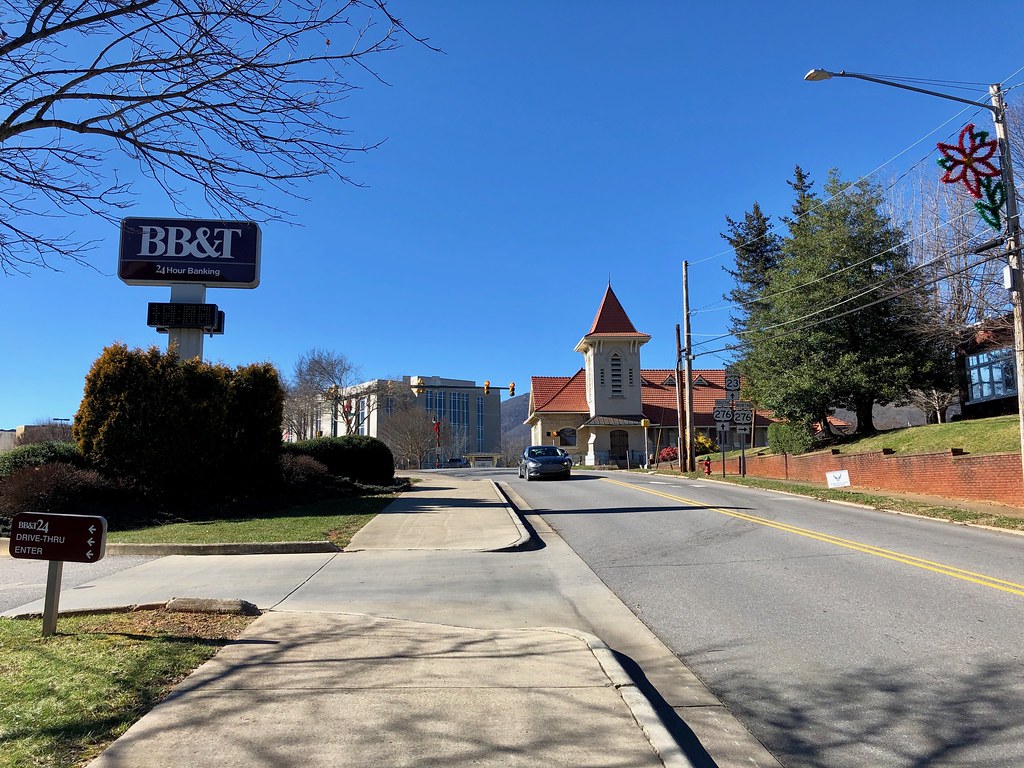 Main Street, Waynesville, NC Warren LeMay Flickr