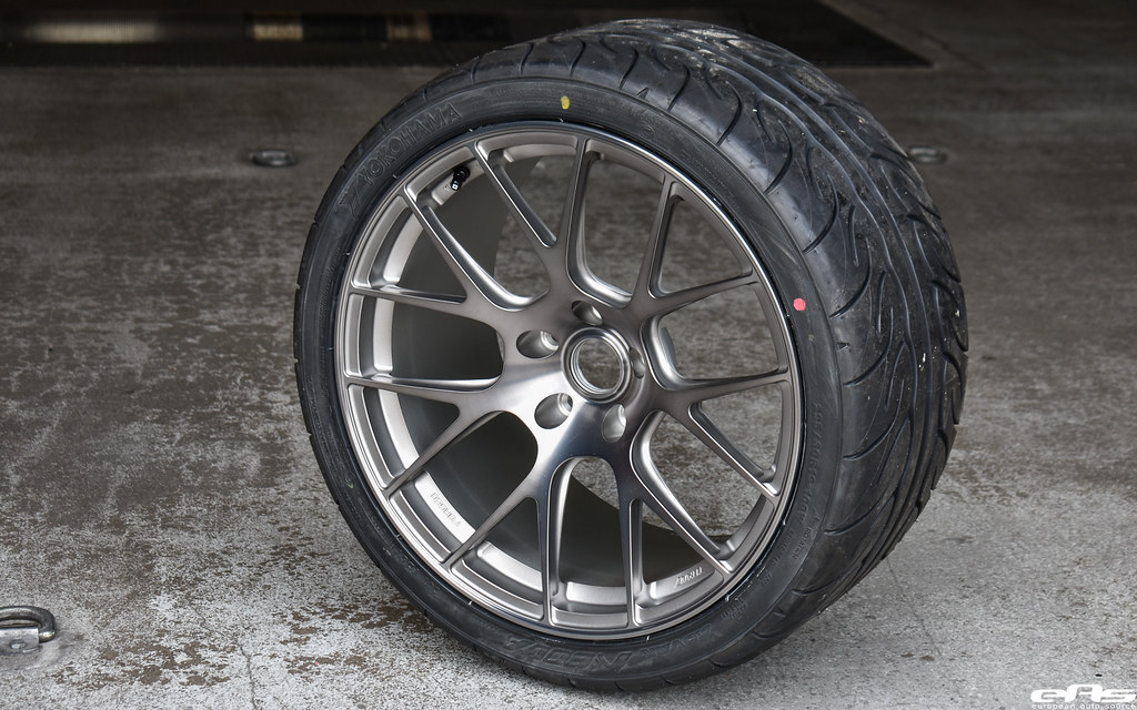 eas Titan 7 Fully TR10/TS5 Track/StreetReady Wheels FREE