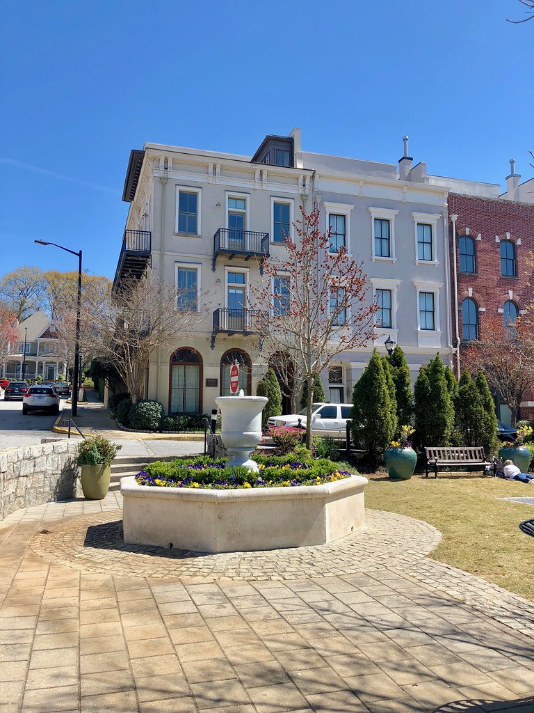 Brasfield Square, Glenwood Park, Atlanta, GA Warren LeMay Flickr