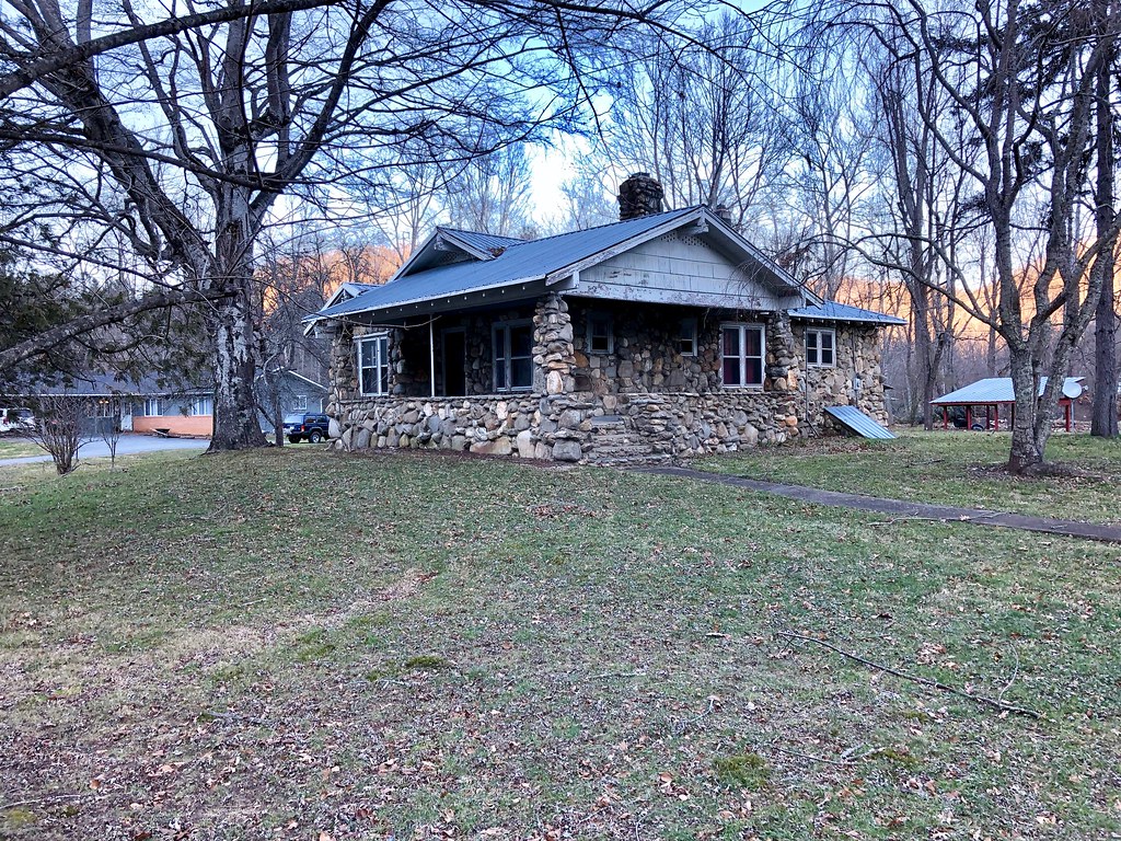 Cruso Road, Cruso, NC Warren LeMay Flickr