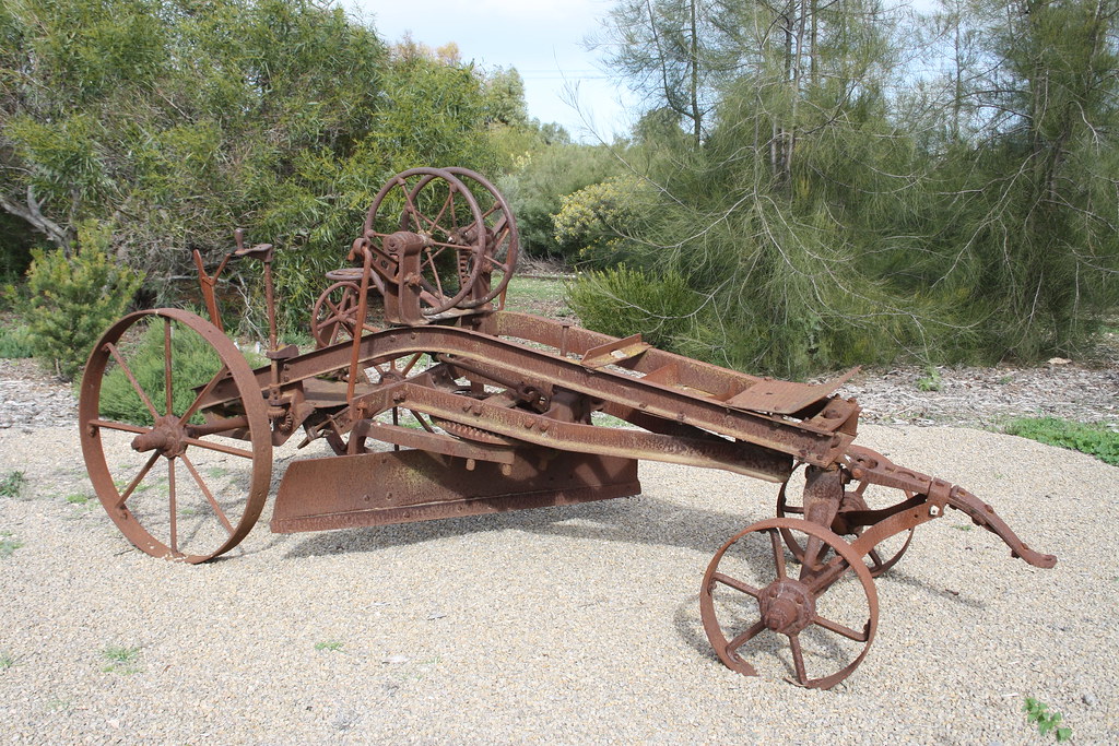 Good Roads Machinery Co. grader Farm Shed Kadina Geoff Nowak Flickr