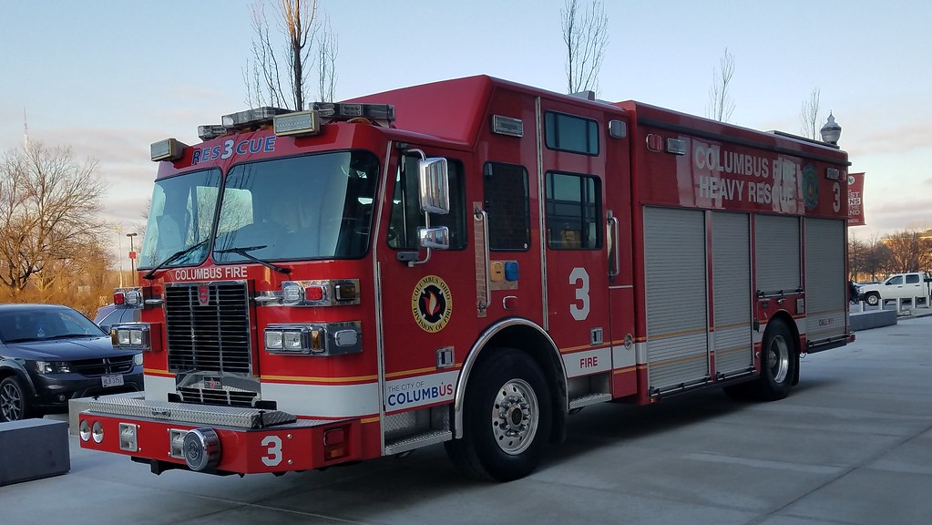 Rescue 3 Columbus,Ohio Division of Fire Heavy Rescue 3 Central Ohio