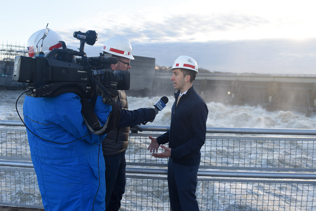 Justin Michaels reports for Weather Channel at Old Hickory… Flickr