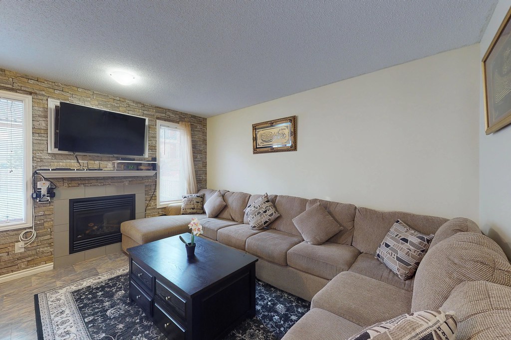 3197WhitelawDriveNw02262019_154736 3197 Whitelaw Dr, W… Flickr