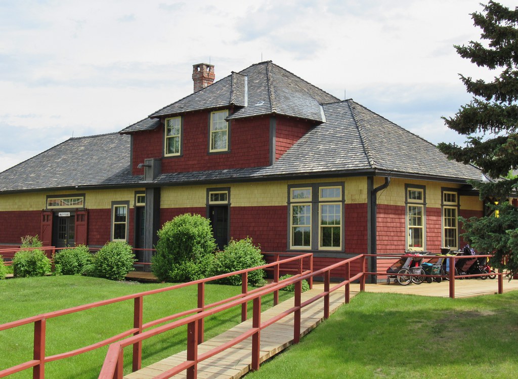 Heritage Village Historical Park Shepard Station was built… Flickr