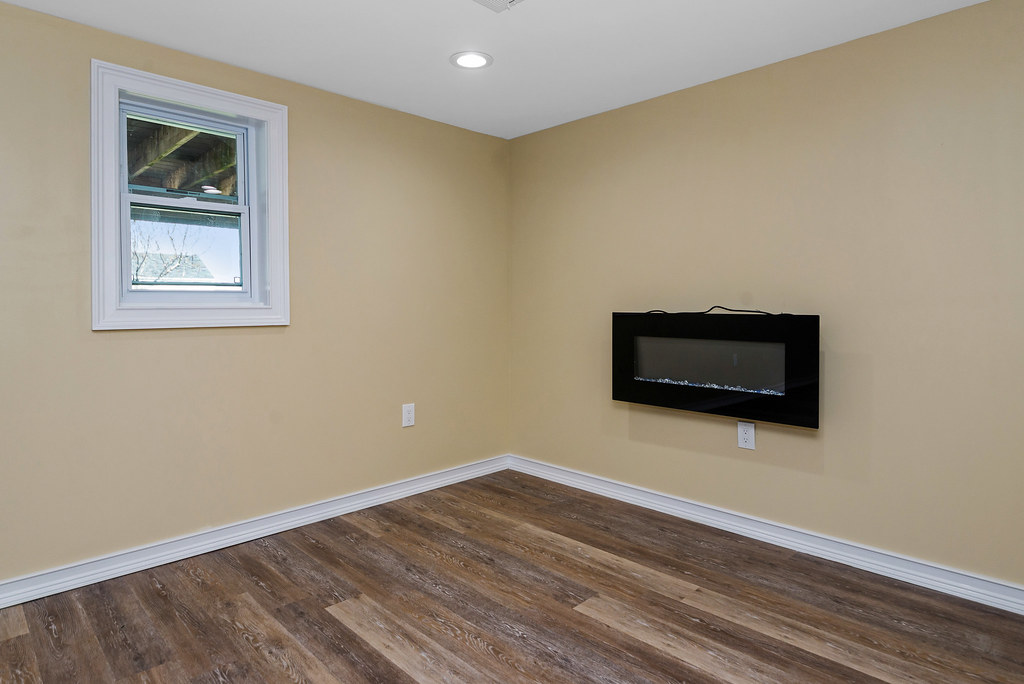 DSC_5503 52 Girard Ave, Somerset Stephen Harris Flickr