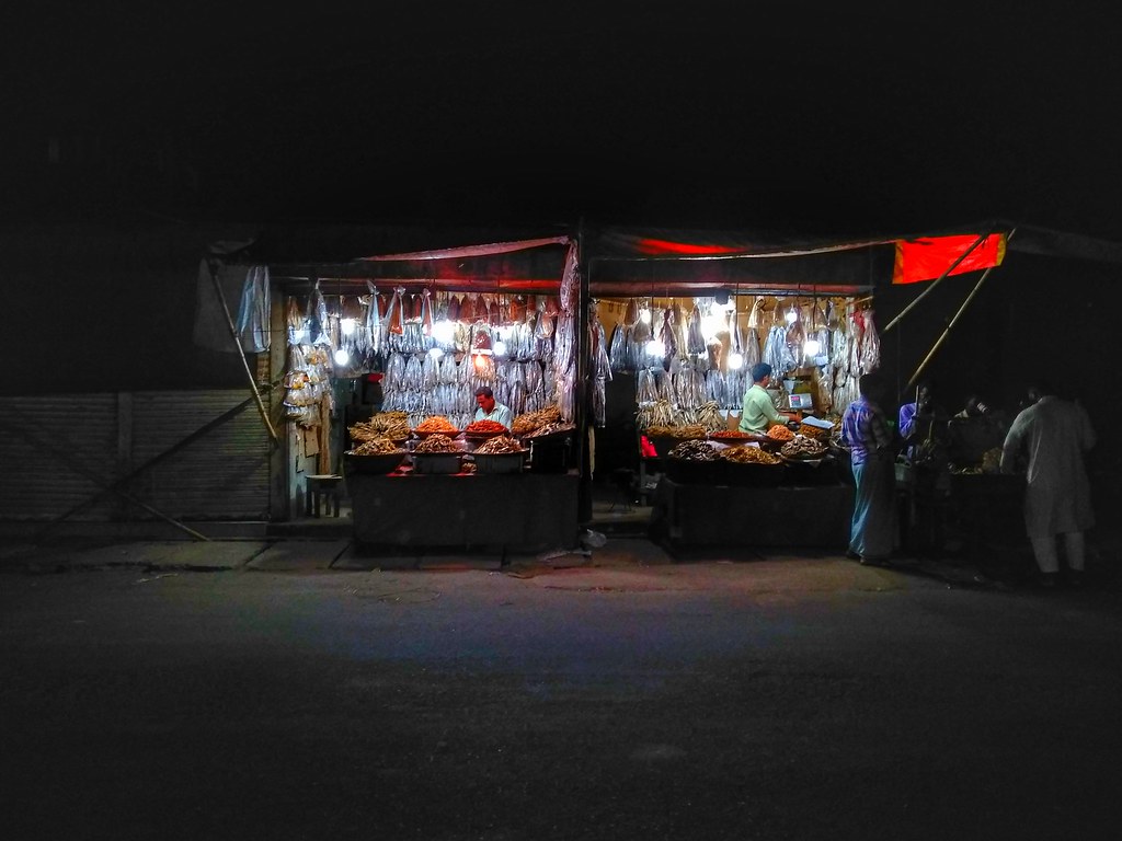 Evening Dry fish shop in Chittagong! The largest sea beach… Flickr