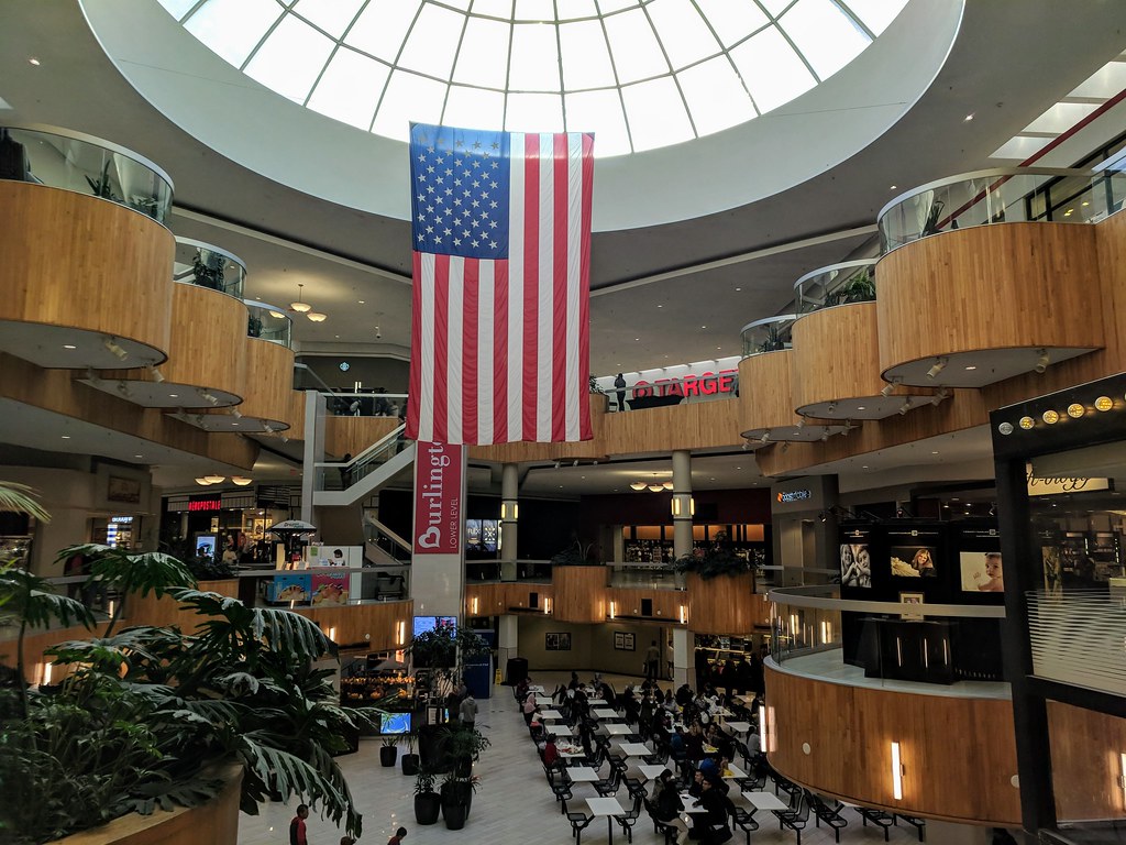 Holyoke Mall (Holyoke, Massachusetts) JJBers Flickr