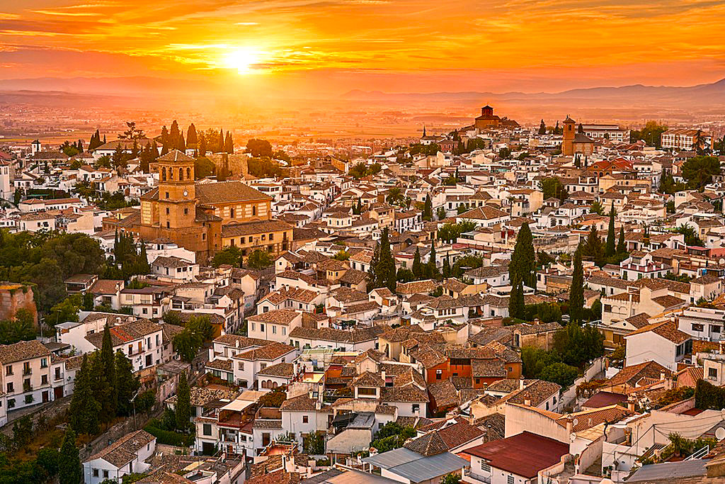 Y8G2811362 Sunset cityscape of Granada, Andalucia, Spain