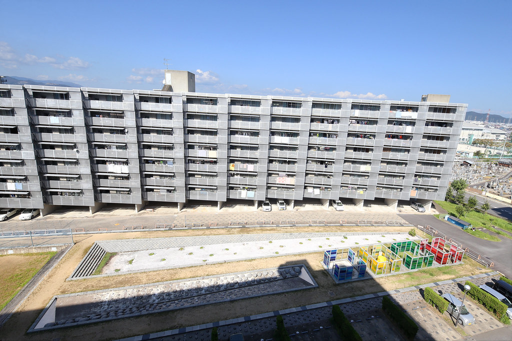 Kitagata Apartment Complex, Elizabeth Diller Gifu Japan David Ewen