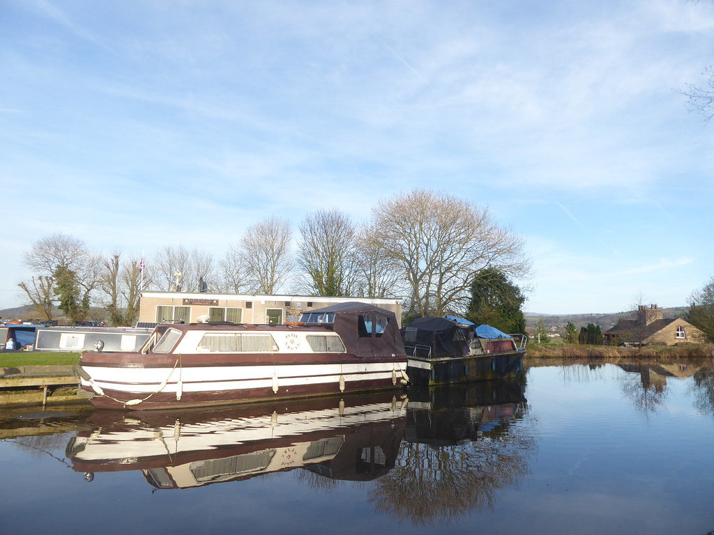Top Lock Marina, Marple. (Peak Forest Canal) February 2019… Flickr