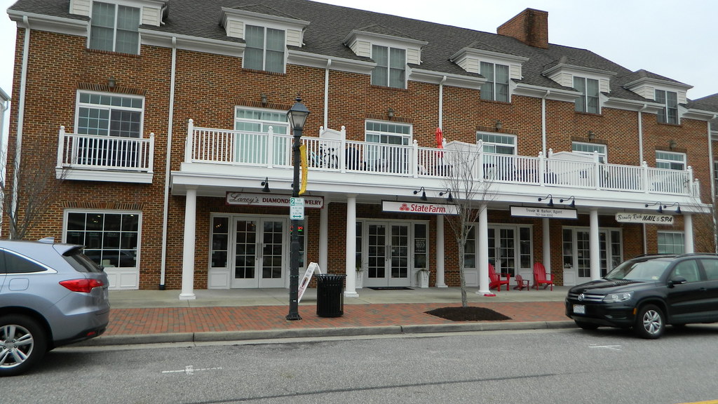 New Town stores Laney's Diamonds & Jewelry State Farm Beau… Flickr