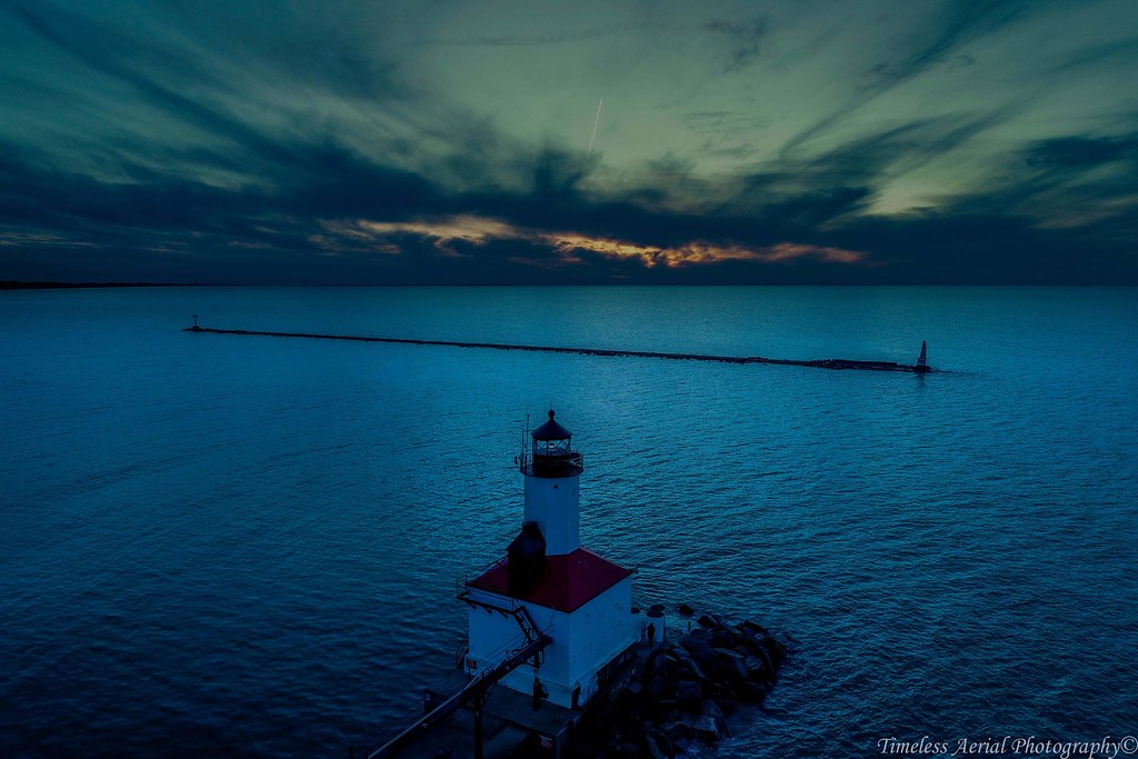 Michigan City night photos & Lighthouse sunset on Lake Mic… Flickr