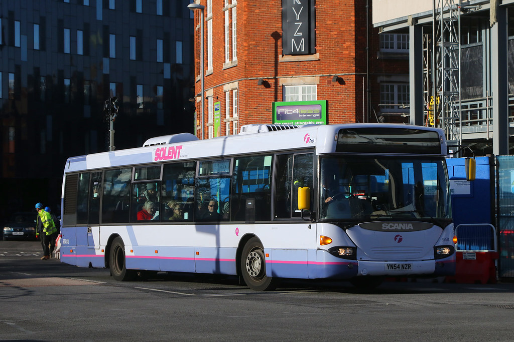 YN54 NZR, Stanhope Road, Portsmouth, January 8th 2019 Flickr