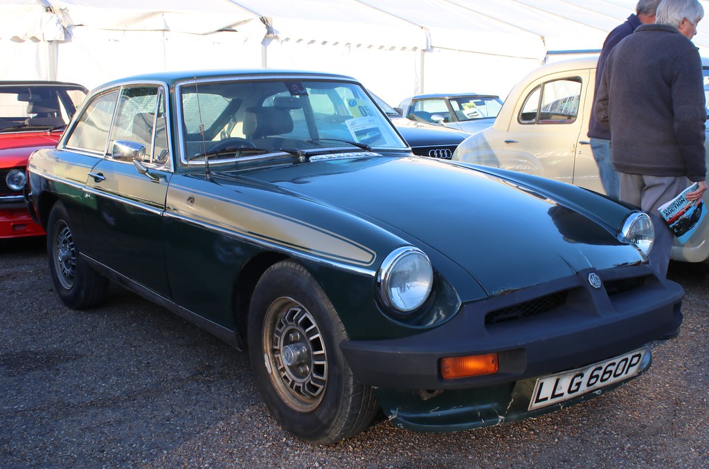 LLG 660P (1) 1975 MGB GT Jubilee. Anglia Car Auctions, Kin… Flickr