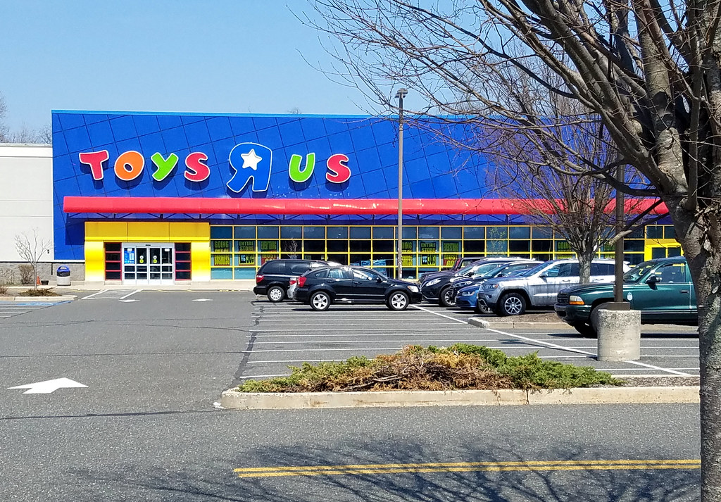 Toys "Я" Us; Eatontown, NJ Closing? This fairly pristine T… Flickr