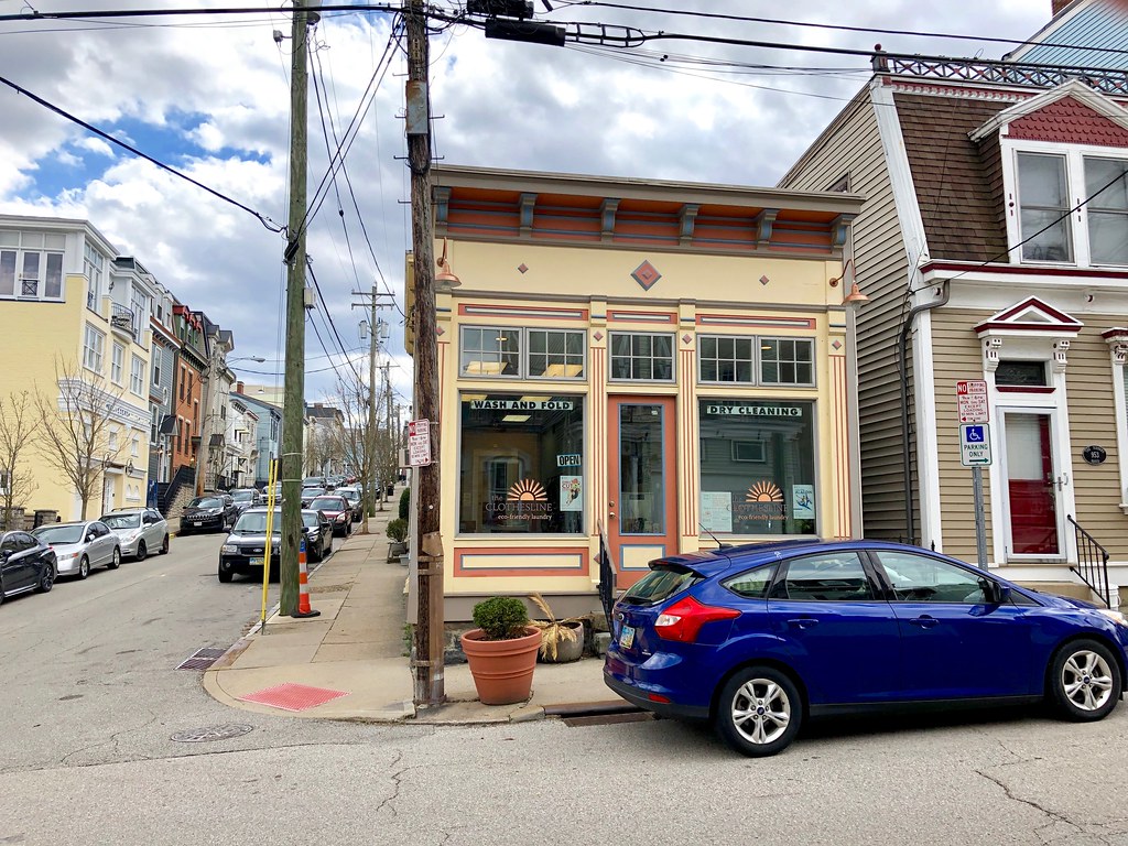 Hatch Street, Mount Adams, Cincinnati, OH Warren LeMay Flickr