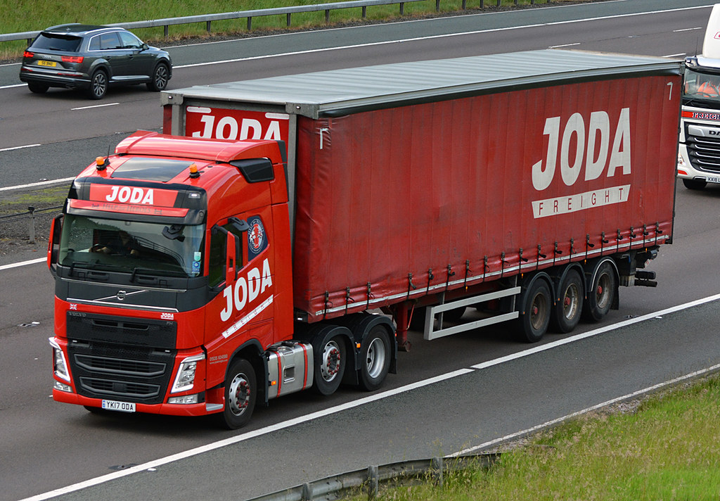 Joda Freight YK17ODA M74 Greenhillstairs 19/06/2018 Harry's On The