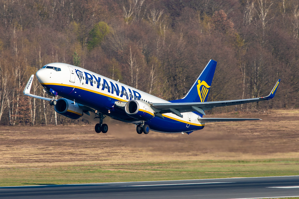Köln Bonn Airport Ryanair Boeing 7378AS B738 EIENE Flickr