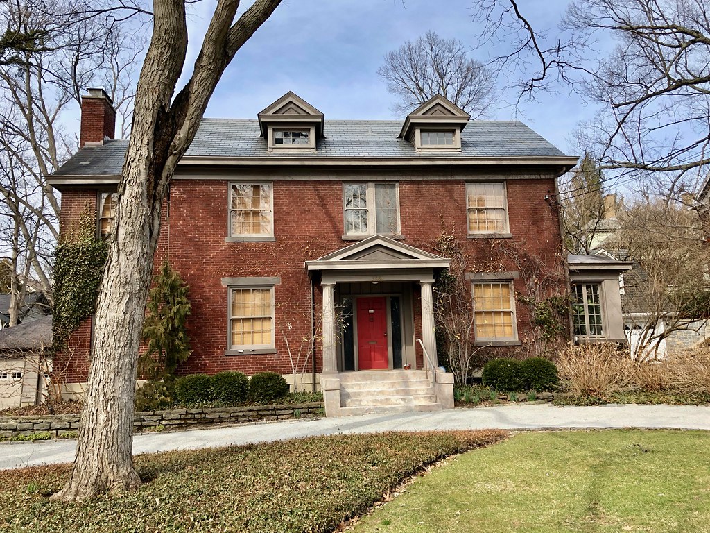 Observatory Avenue, Hyde Park, Cincinnati, OH Warren LeMay Flickr
