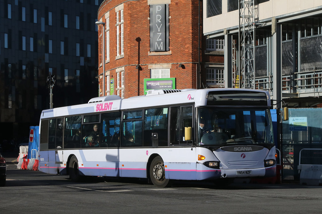 YN54 NZF, Stanhope Road, Portsmouth, January 8th 2019 Flickr