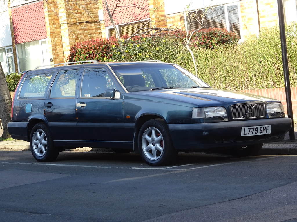 1993 Volvo 850 2.4 GLT Registered in Merseyside. Flickr