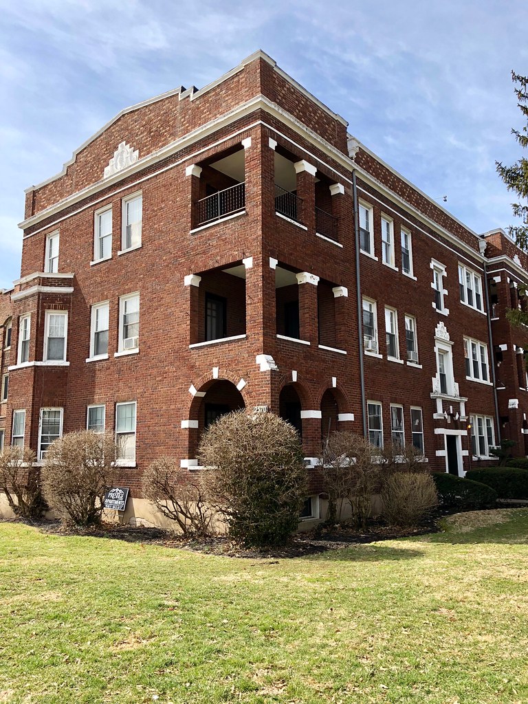 Madison Road, Hyde Park, Cincinnati, OH Warren LeMay Flickr