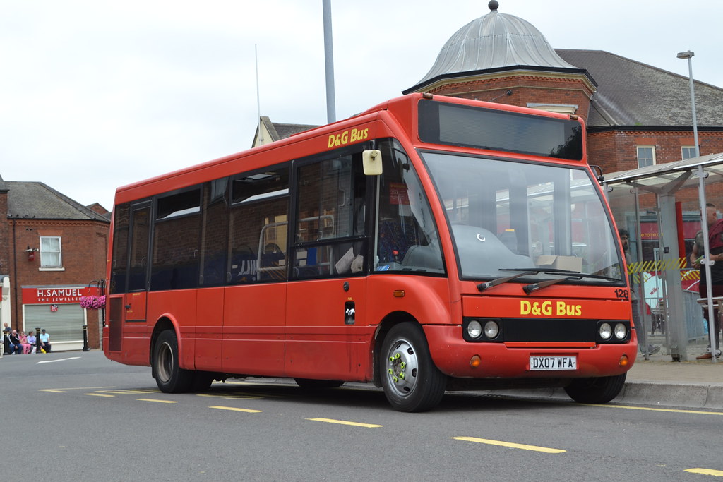 D&G Bus 128 DX07WFA Seen at NewcastleunderLyme Bus Stati… Flickr