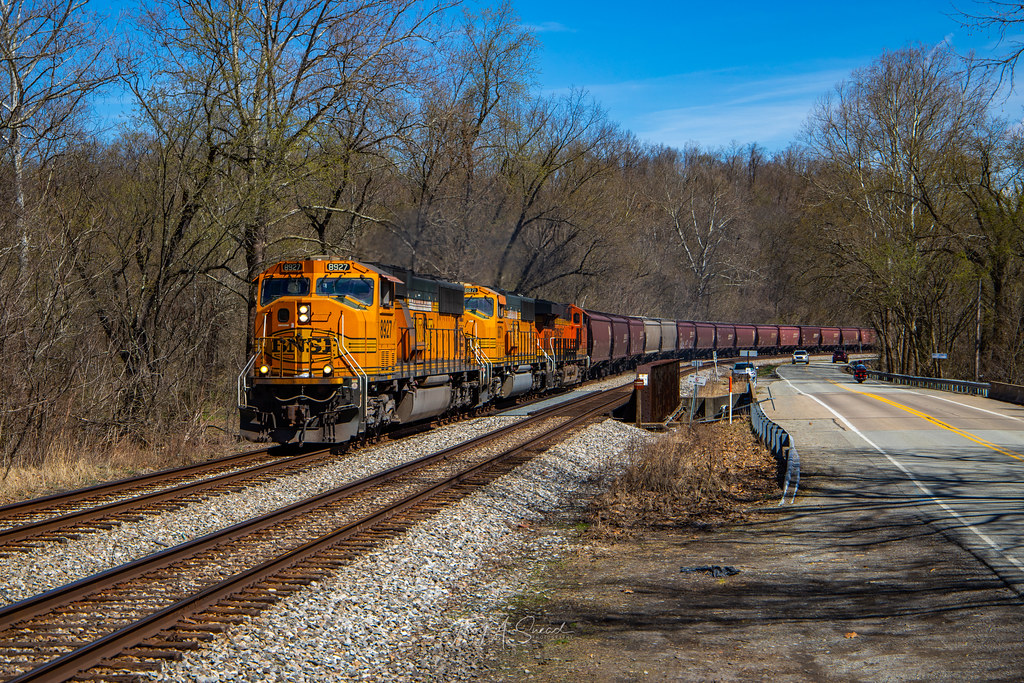CSX V089 at Gratztown A trio of BNSF units lead a westboun… Flickr